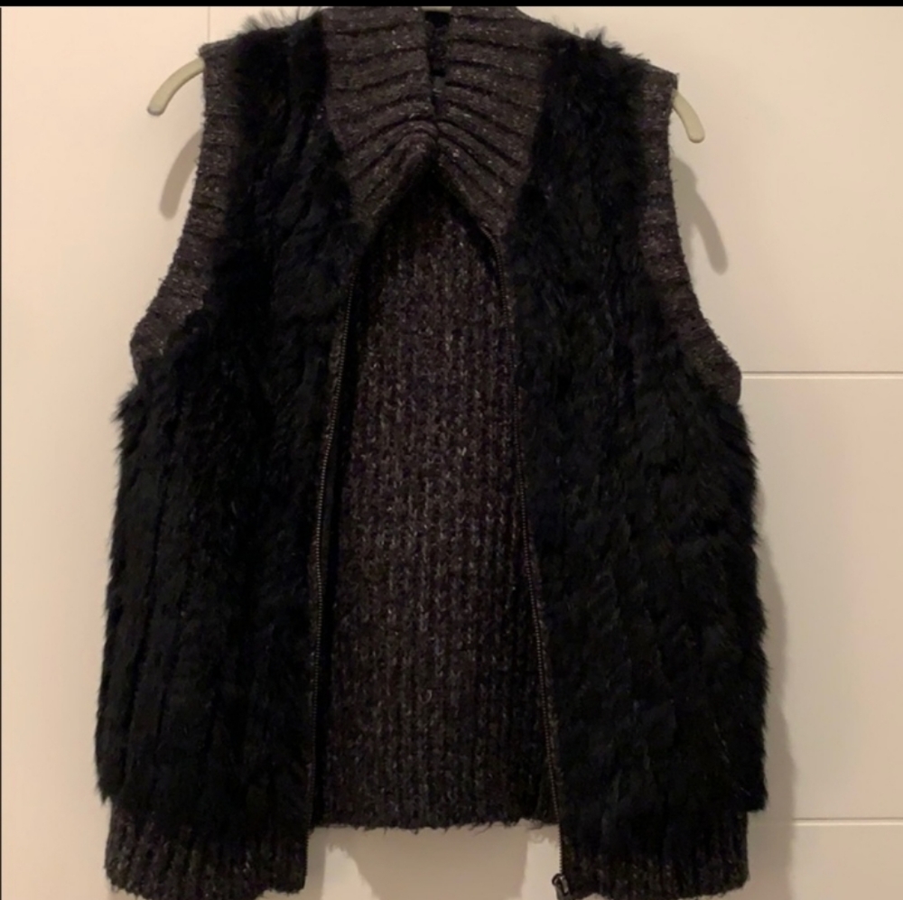 Black Rabbit Fur Vest - Picture 4 of 6